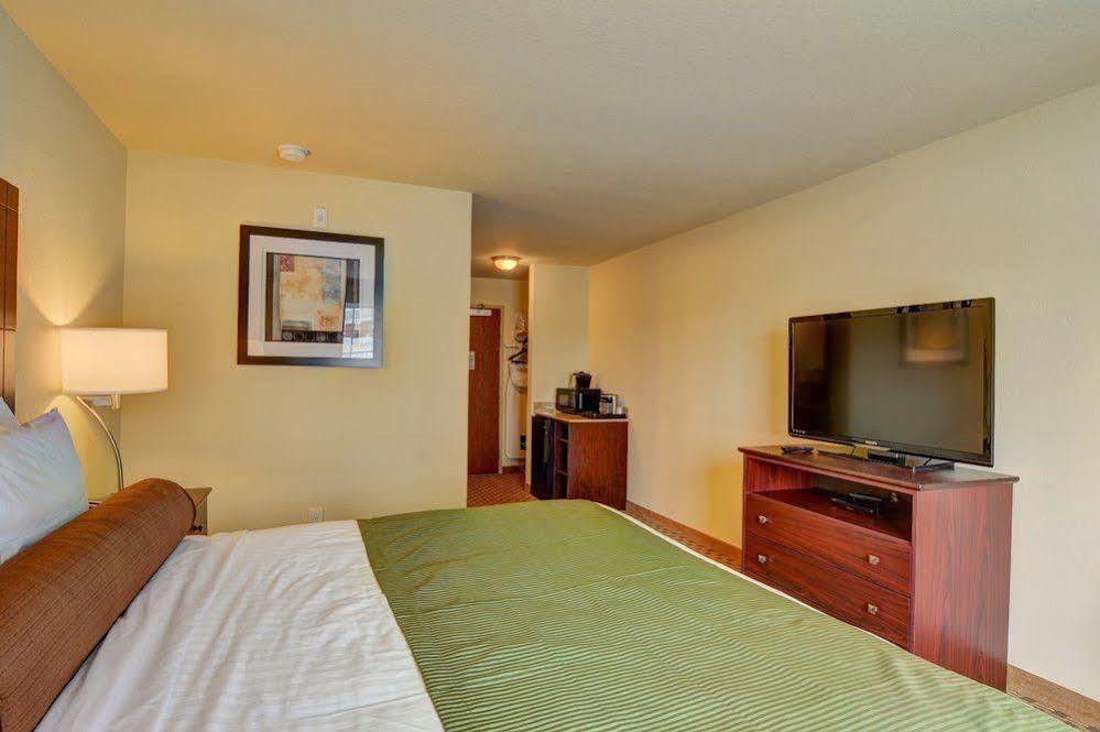 Cobblestone Hotel And Suites - Jefferson Exterior photo