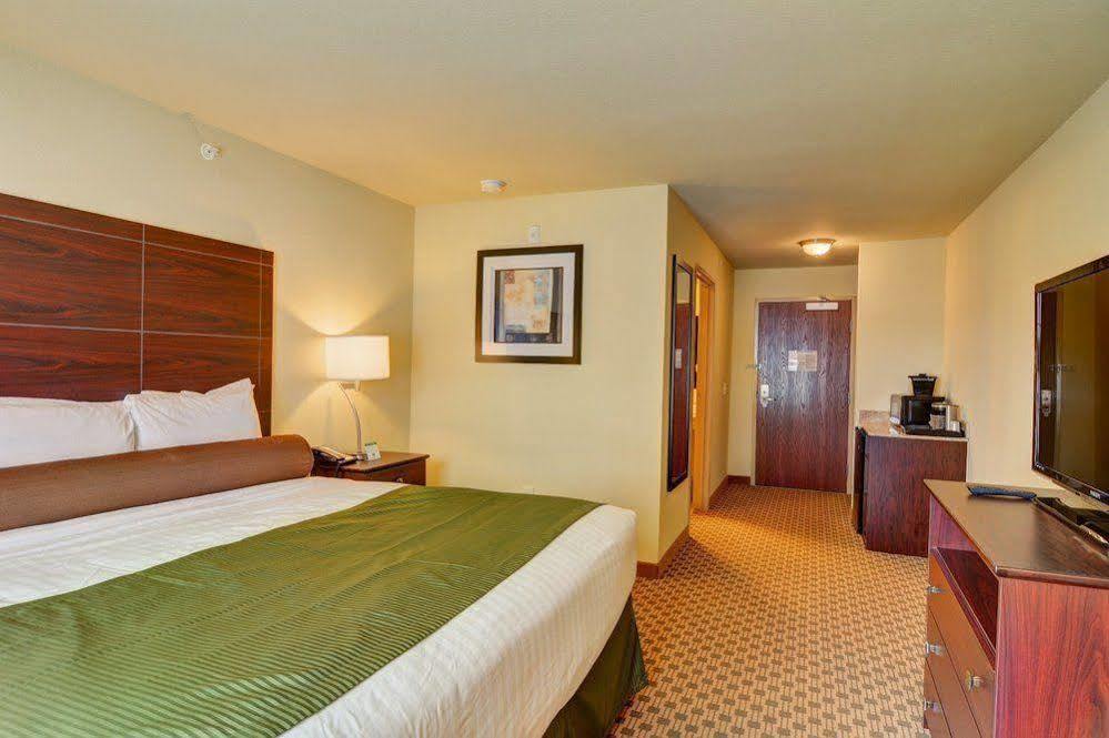 Cobblestone Hotel And Suites - Jefferson Exterior photo